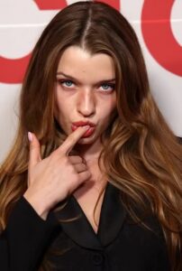 Video thumbnail for Ever Anderson fake AI Video - Nude AI Celebs