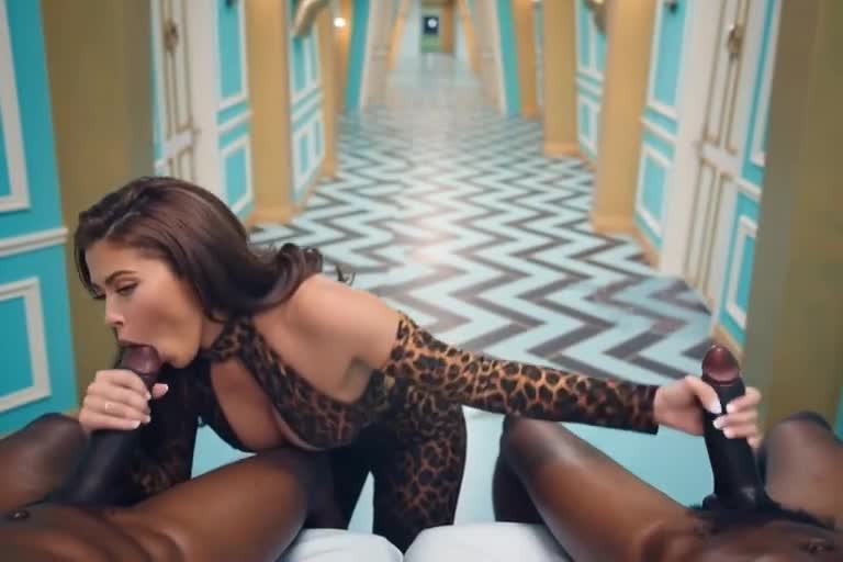 Video thumbnail for Kylie Jenner AI Software Video - Nude AI Celebs