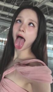 Video thumbnail for LOONA Computer Created AI Video Porn - Nude AI Celebs