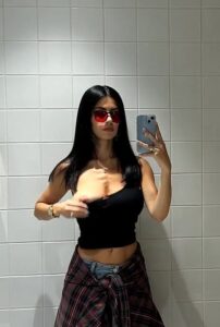 Video thumbnail for Marina Diamandis Neural Fake AI Video Porn - Nude AI Celebs